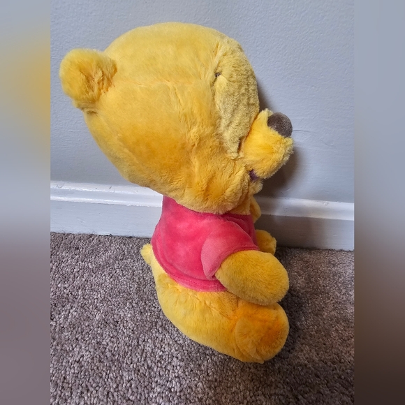 Plush Baby Winnie the Pooh with blanket Disney Parks Collectible - Picture 4 of 9